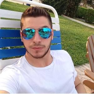 Meet your Posher, Sergio